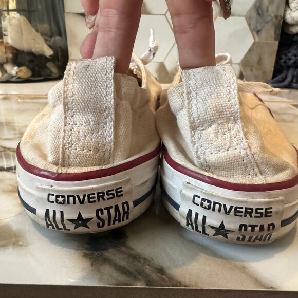 Converse All Star Women's Cream Sneakers Size 9 Stretchy Back Easy Slip On - Picture 3 of 10